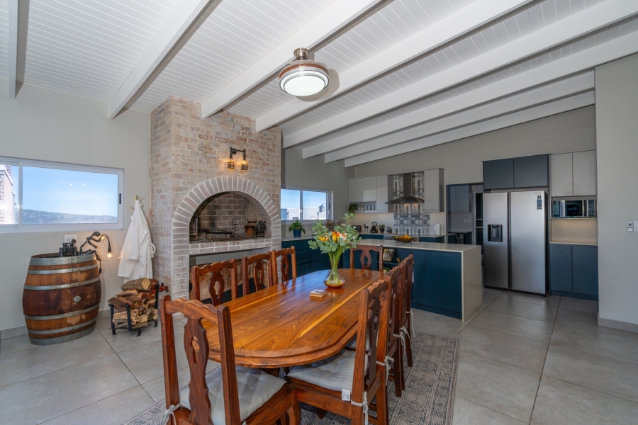 5 Bedroom Property for Sale in Myburgh Park Western Cape